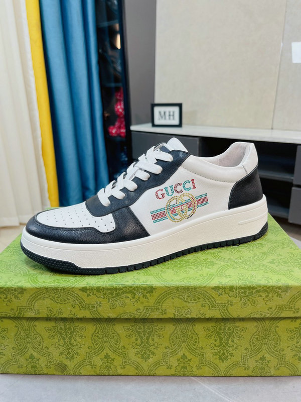 men gucci shoes-560